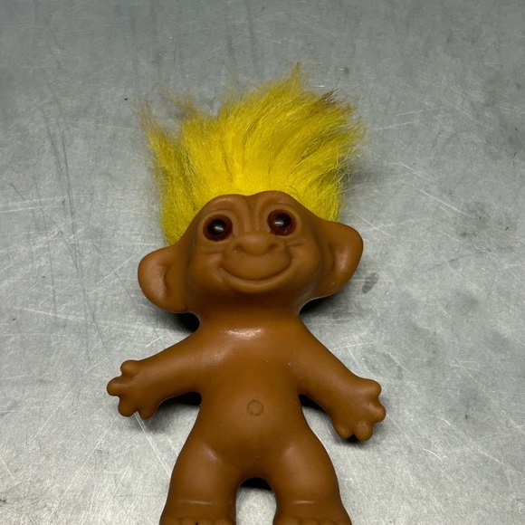 Lot of Trolls Vintage and Modern Troll Uneeda Mohair VTG Barrettes - Picture 9 of 16